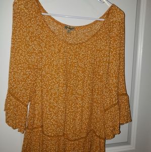 Yellow 3/4 sleeve flowy top